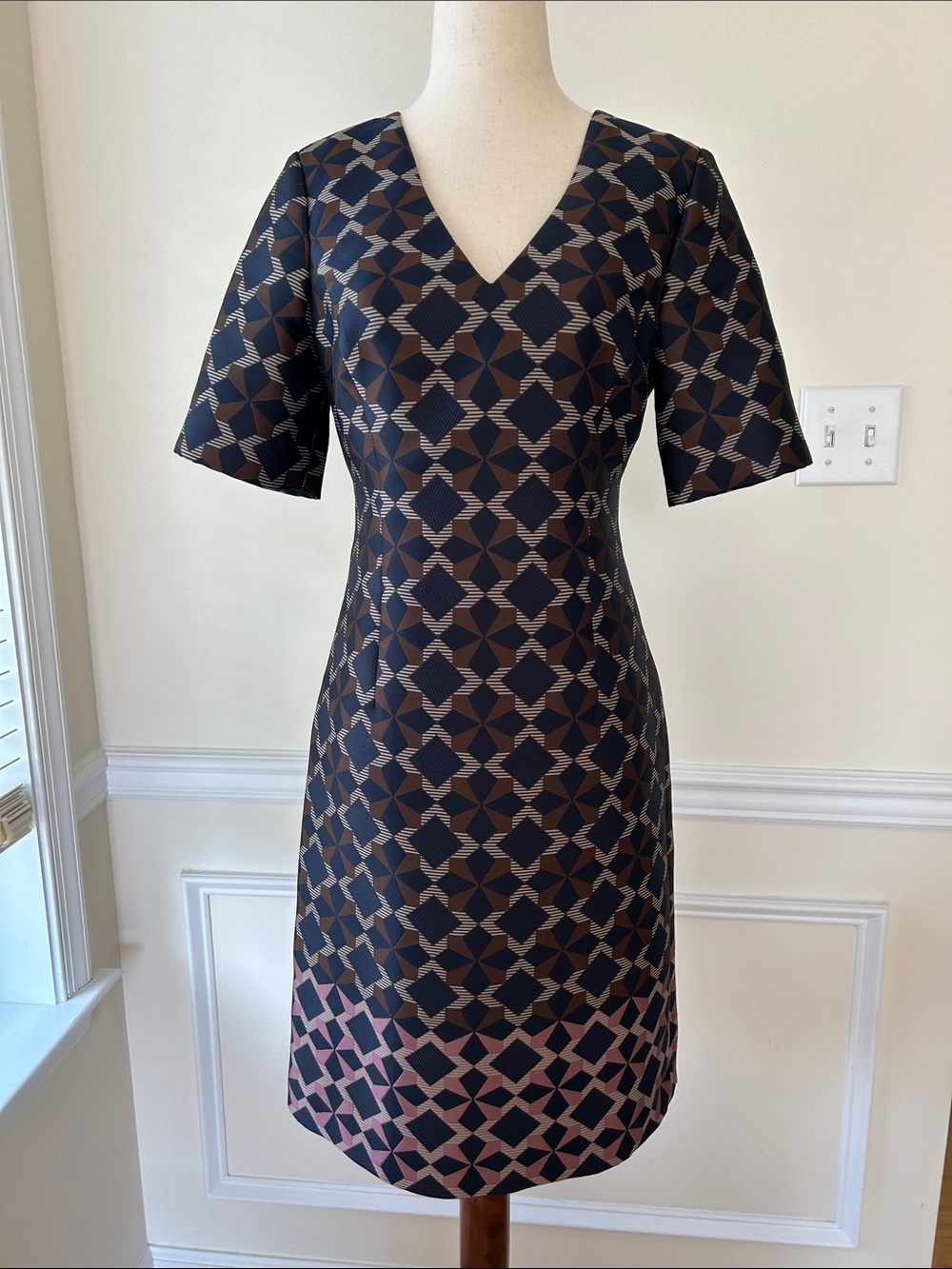 Brooks Brothers V-Neck Geometric Sheath Dress in Navy and Brown